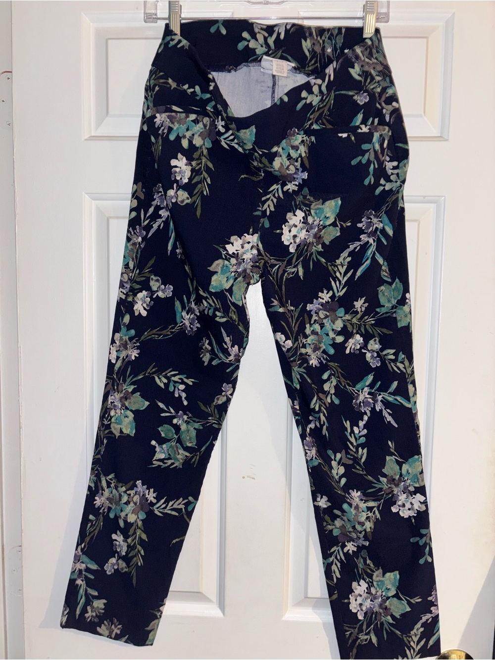 Chico's Navy Floral Pull-On Leggings with Teal & Gray Blooms